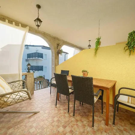 Slava Apartment *